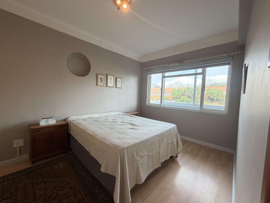 To Let 2 Bedroom Property for Rent in Mouille Point Western Cape